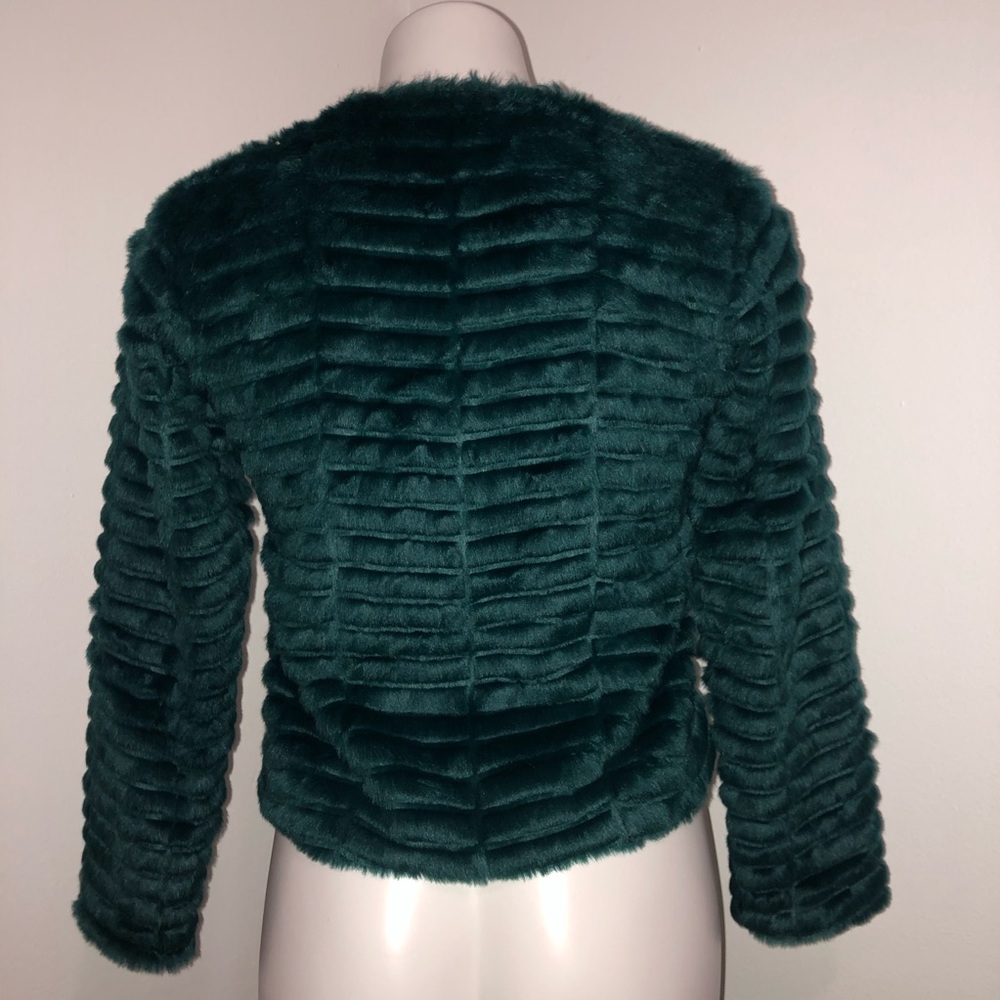 Marciano size 12 cropped hunter green fuzzy jacket - Picture 2 of 4